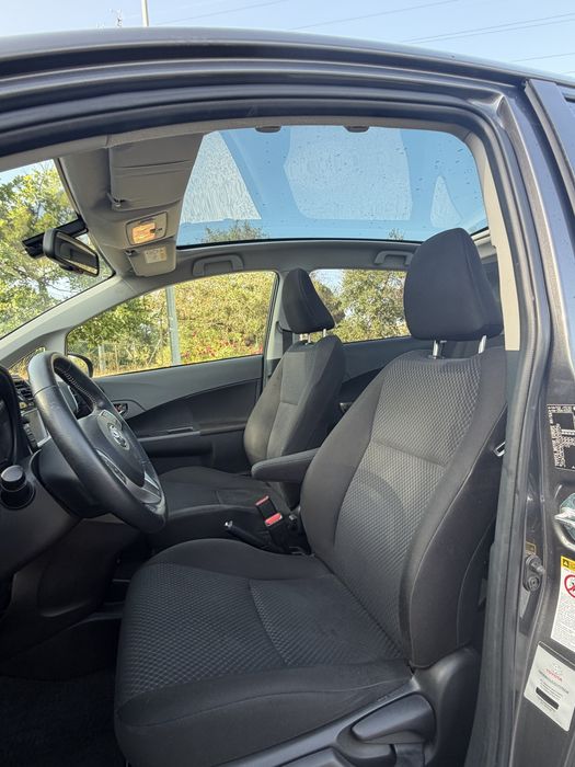 Toyota Verso-S — fotografia 10