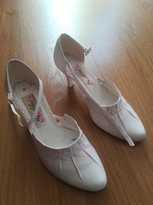 Bardzo wygodne ,skórzane buty ślubne