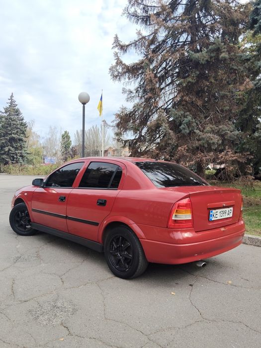 Opel Astra  2008