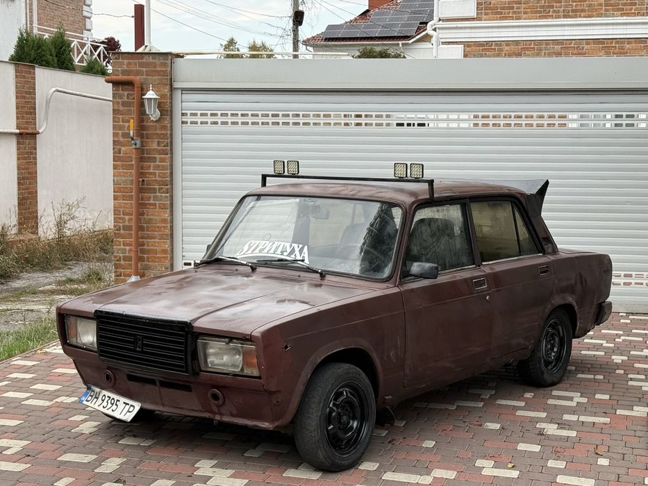 Продам ваз 2107 корч 1’7 нива