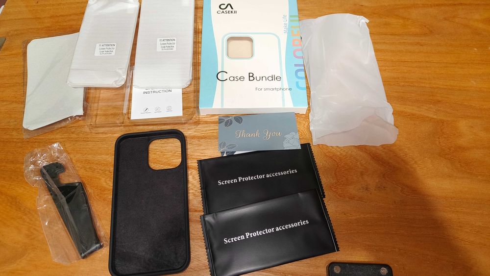 Zestaw z etui, szkłami hartowanymi i stojakiem do iPhone 13 pro nowe