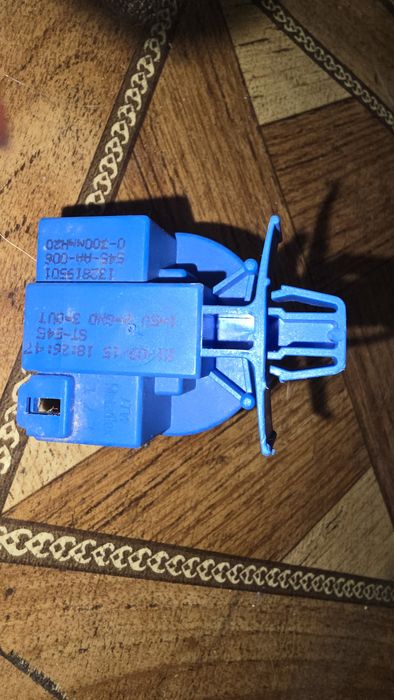 Запчастини з пральної машини ELECTROLUX