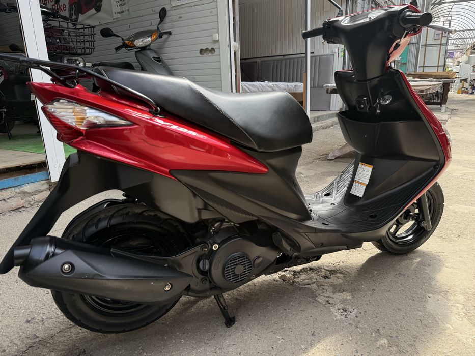 Suzuki AddressV125s з контейнера