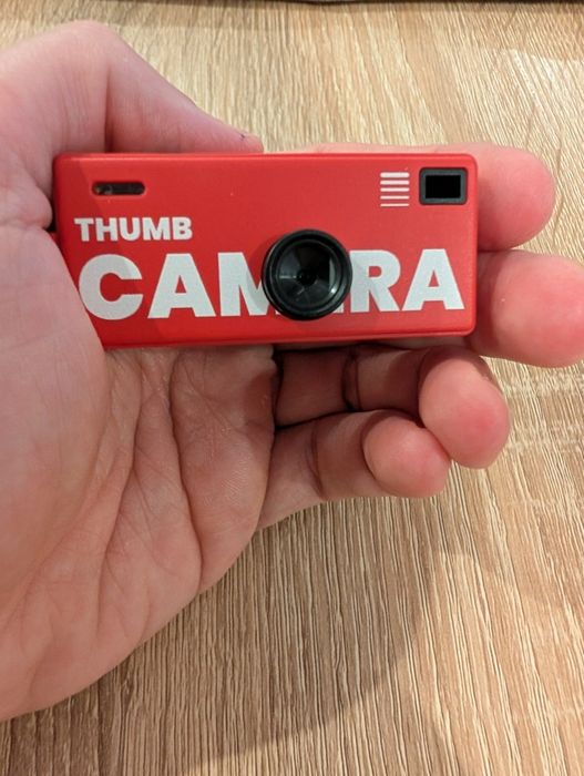 ThumbThumb  Camera G6 com cartão de memória 64gbs, estilo RETRO.