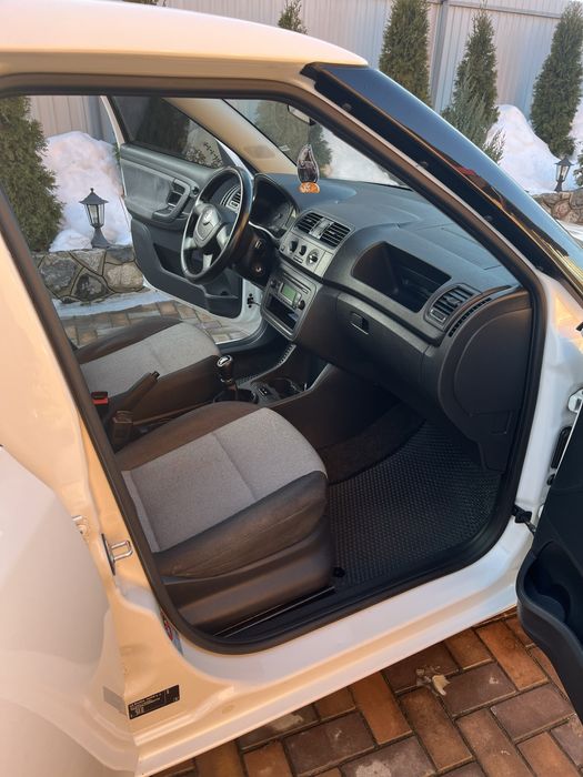 Шкода Фабія 2  гарний стан