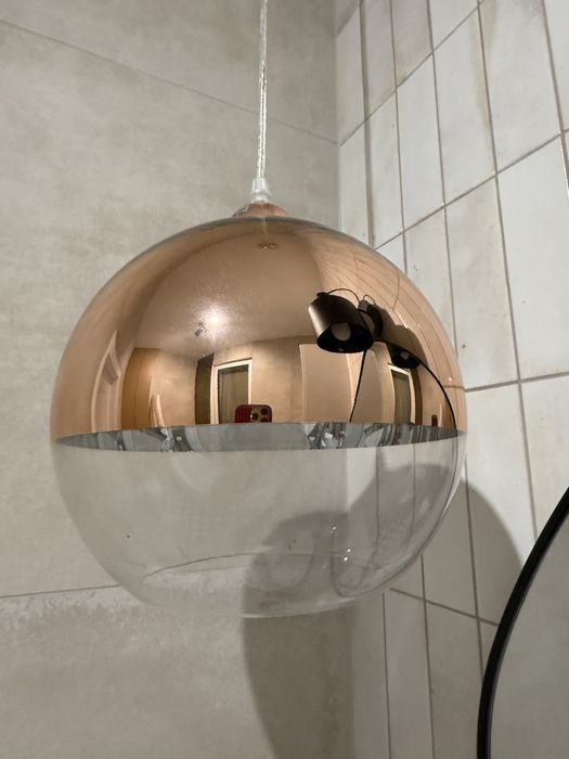 Nowa lampa wiszaca Lux w kolorze miedzianym