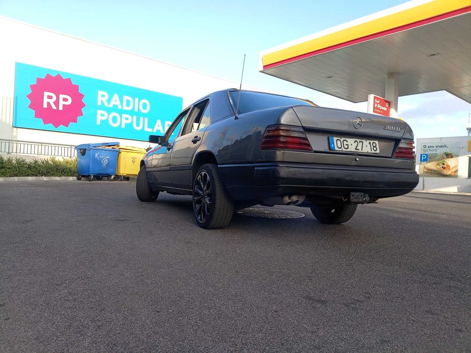 Mercedes w124 300