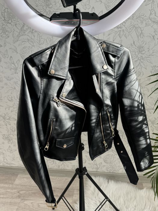 Кожанка, курточка весна осінь чорна