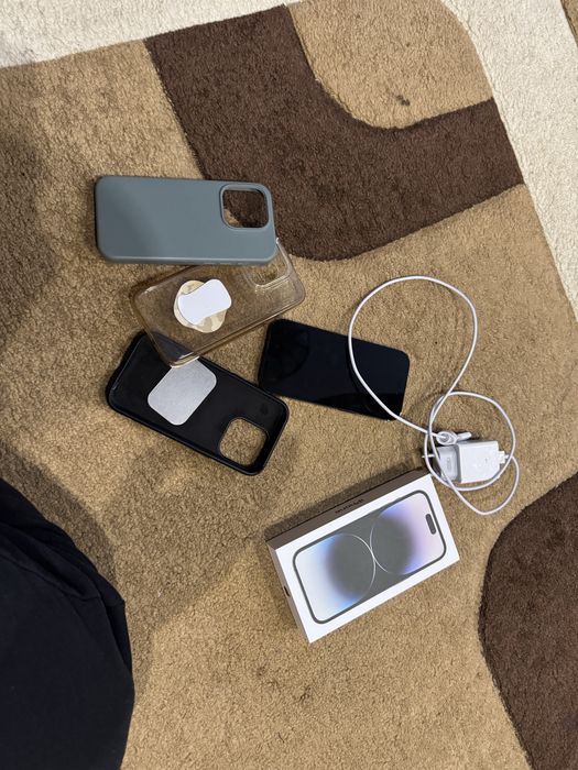 Продам айфон 14 про 128