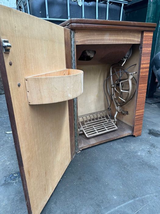 Maquina Costura Singer - Antiga