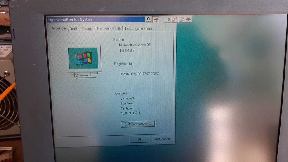 Retro Laptop z 1997 roku Twinhead P79 SlimNote-9120CV