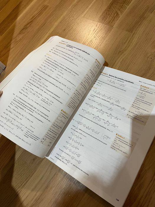 Livro de preparação para o exame matemática A 11 ano