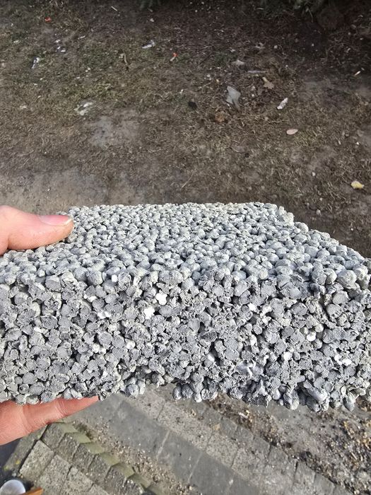 Styrobeton  posadzki maszynowe Tynki ocieplenia pianą  pur I  celulozą