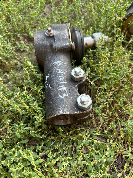 Наконечнык рулевых тяг ЗИЛ  КраЗ МАЗ КамАЗ   5320