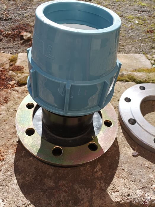 Муфта флянец  діаметр 90, новий