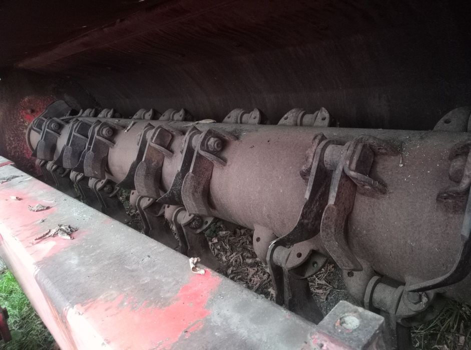 Мульчувач стерні KUHN