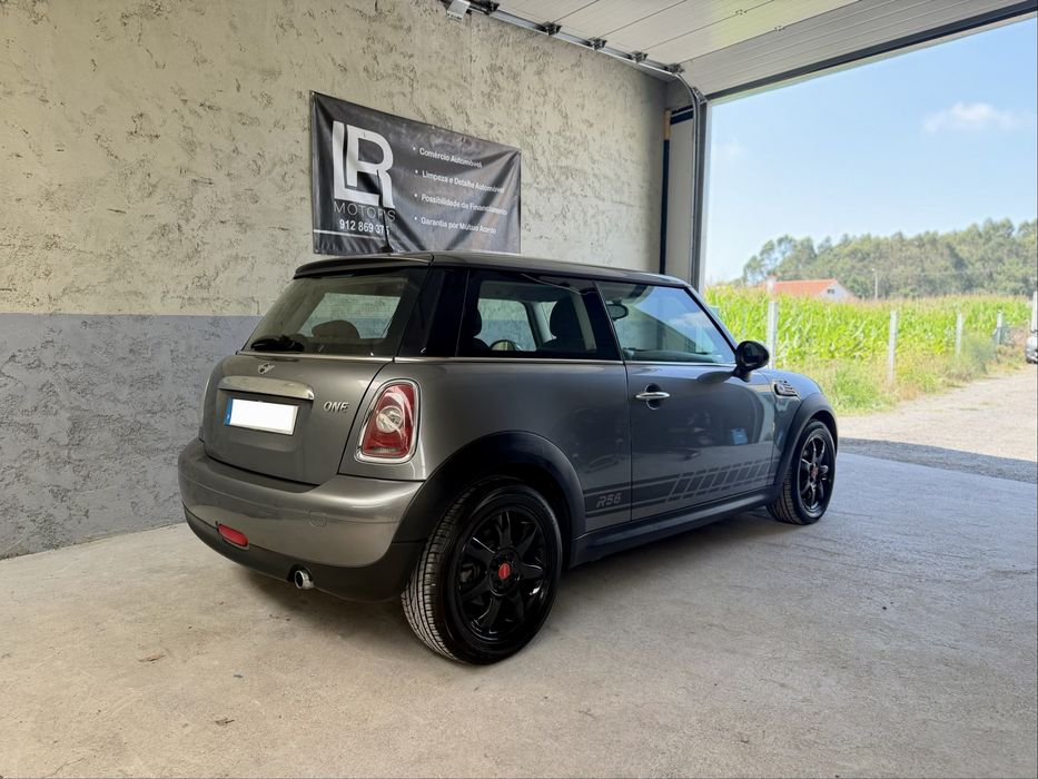 Mini One 1.4i 95cv - Desde 129€ Mês