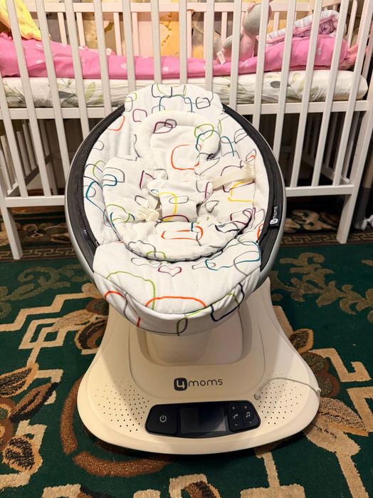 Заколисуючий центр шезлонг 4moms 4.0
