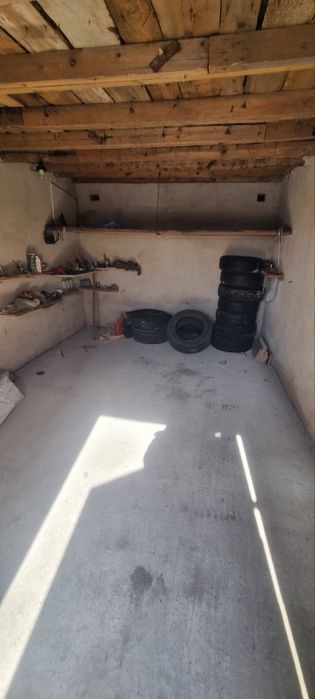 Отличный гараж в хорошем месте