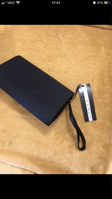 Clutch NOVA preta com laço