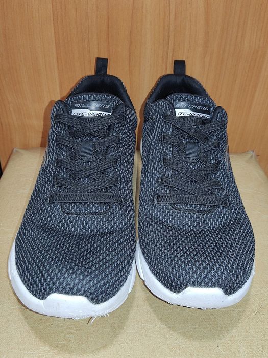 Кросівки Sketchers,в чудовому стані