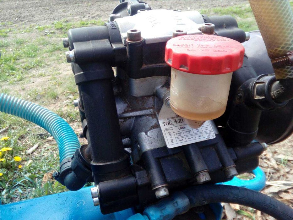 Продам Оприскувач ОП2000