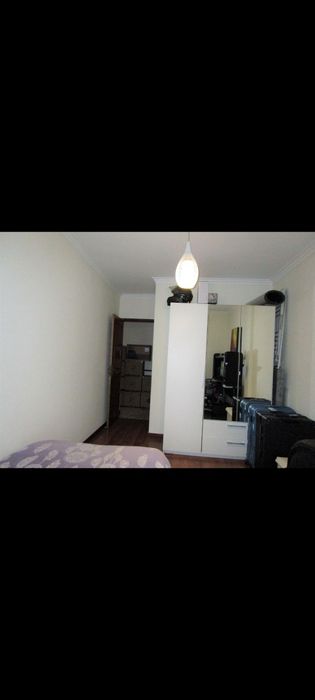 Beliche, colchão de casal, jogo de mesas