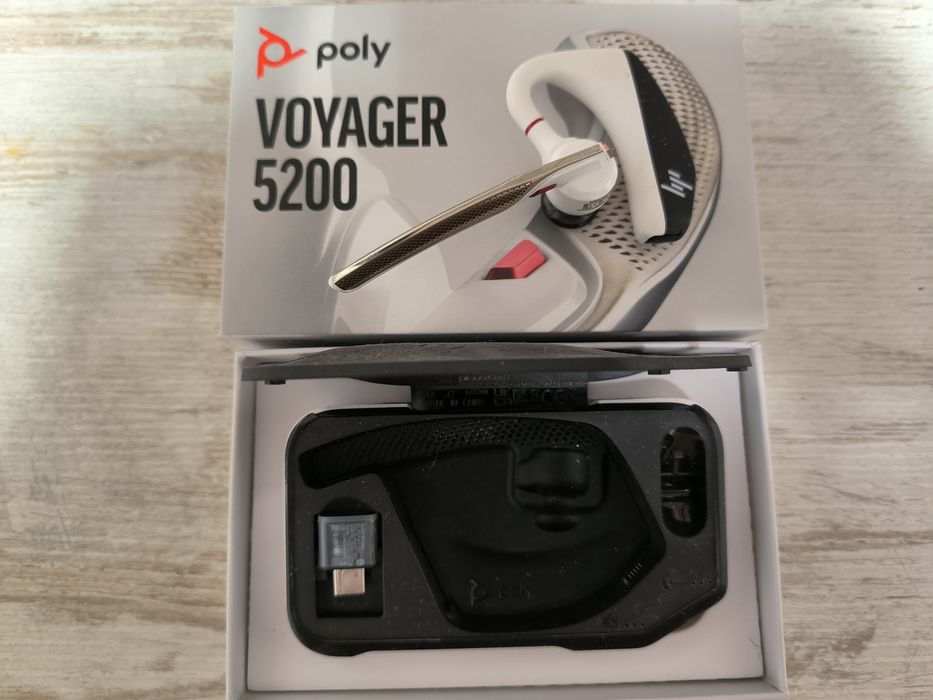 Лімітована Гарнітура Poly Voyager V5200