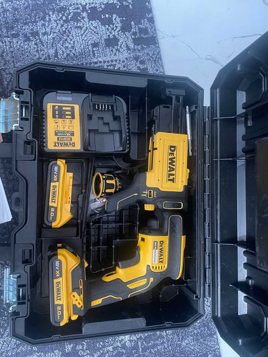 Wkrętarka DeWalt do płyt GK DCF620P2K