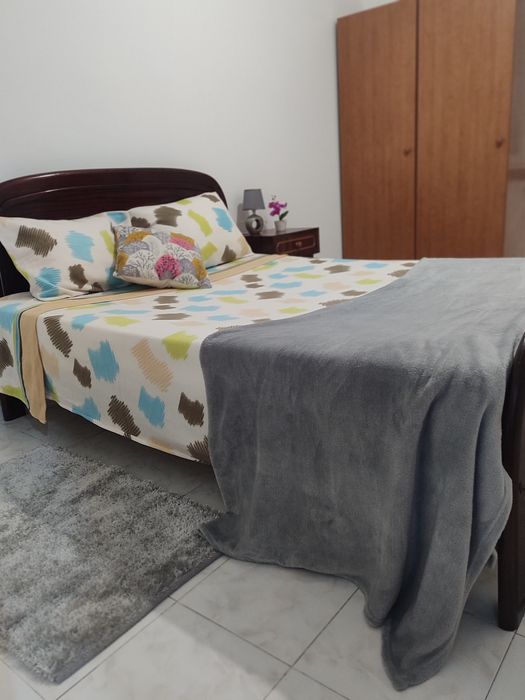 Quarto para arrenda mensal( casal ) (solteira)