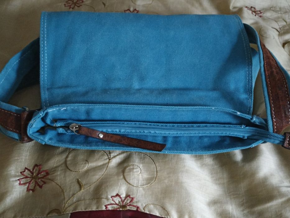 Сумка  молодіжна .