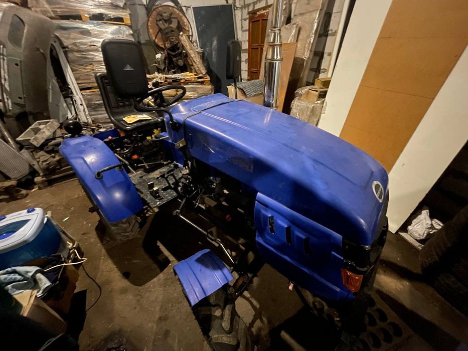 Продам б/у мототрактор , я перший власник + додатково продам фрізу