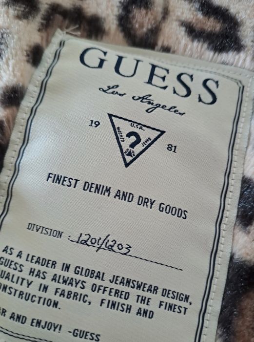 Guess l trencz kurtka l