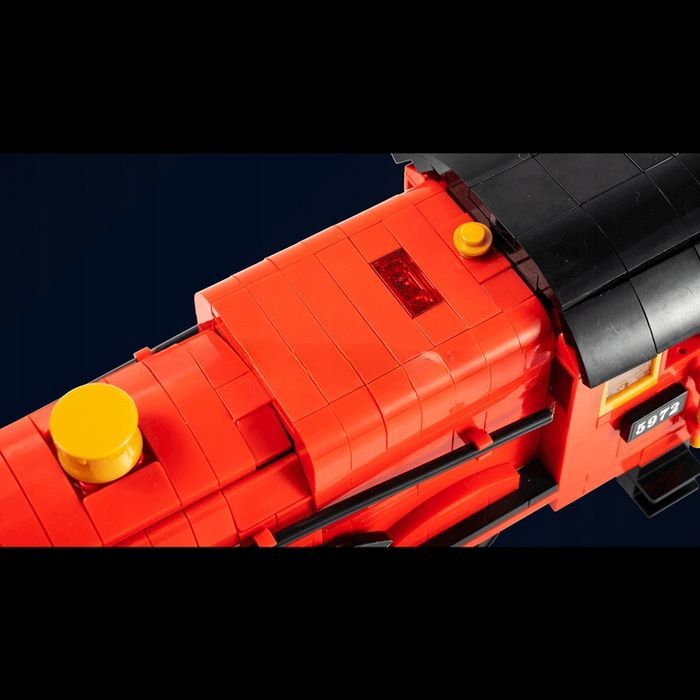 Klocki 2086 el. Ruchomy pociąg lokomotywa Mould King 12010