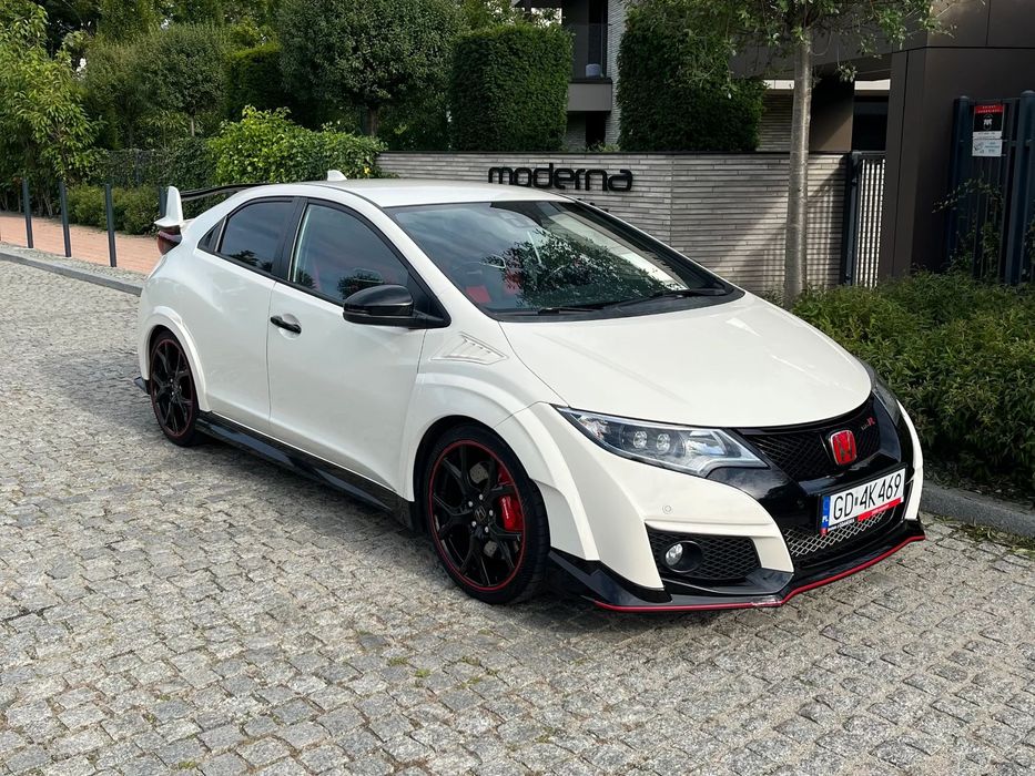 Honda Civic Type R: piękny, sportowy, ciekawy, mały przebieg, przejrzysta historia