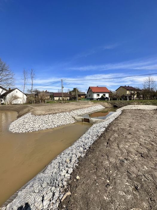 Koparka LONG, wynajem koparki o dużym zasięgu, roboty ziemne