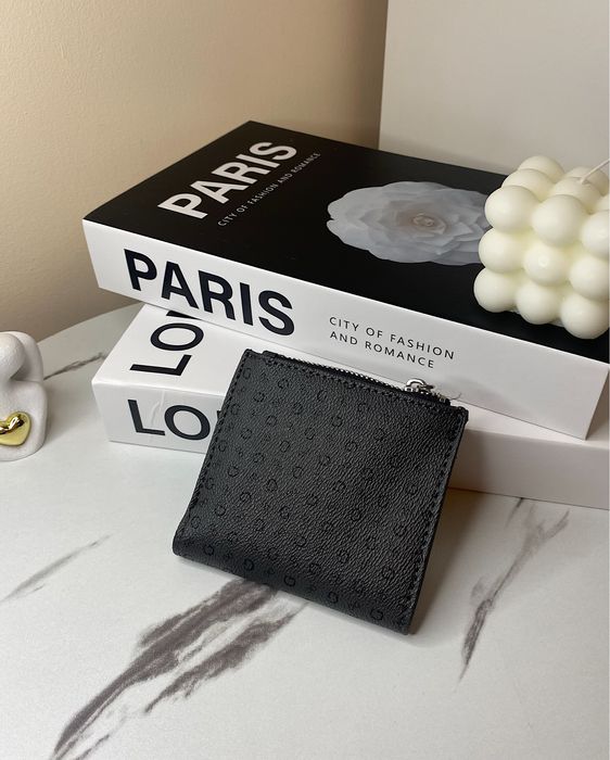 Жіночий темно-сірий гаманець Guess