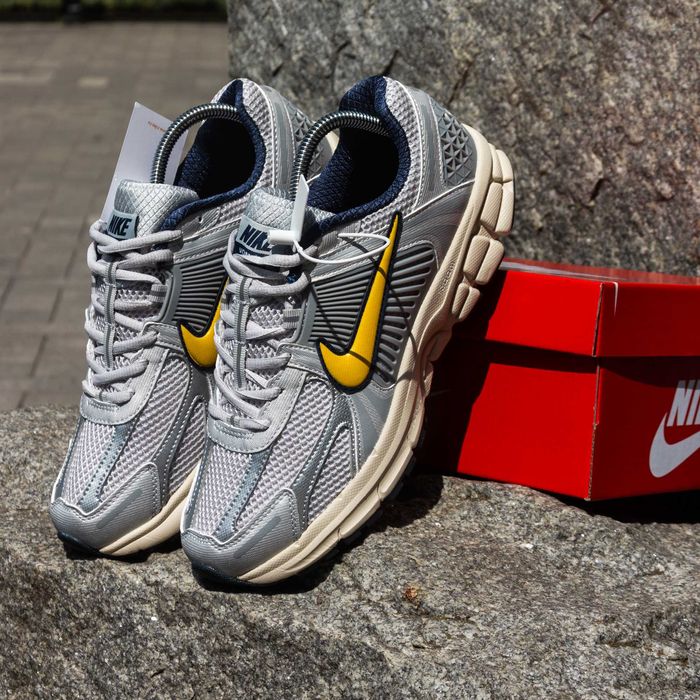 (1804) Кросівки Nike Zoom Vomero 5 сірі (38, 39, 40) найк найки