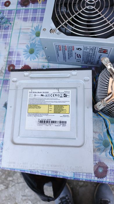 Комплектуючі до комп'ютера