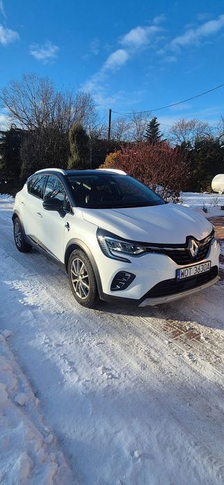 Renault Captur 1.6 E-TECH Fuul 145