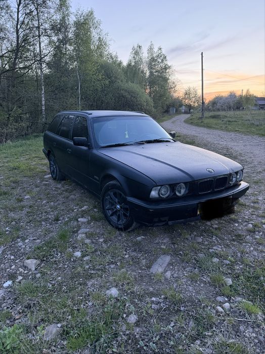 Бмв Е 34 1995р українська реєстрація