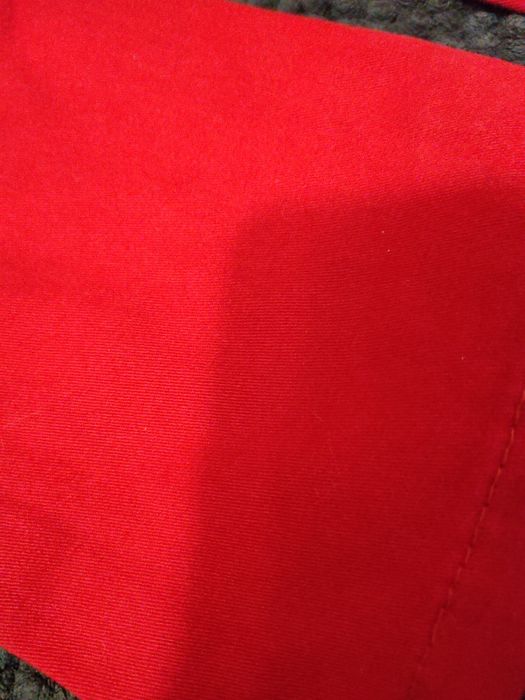 Джинсы красные женские