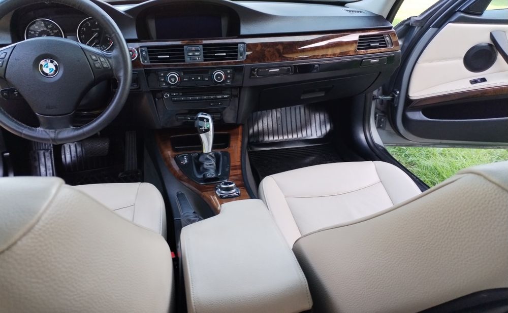BMW 328i  R6 - cylindrów LPG