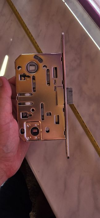 Продам врезные дверные замки