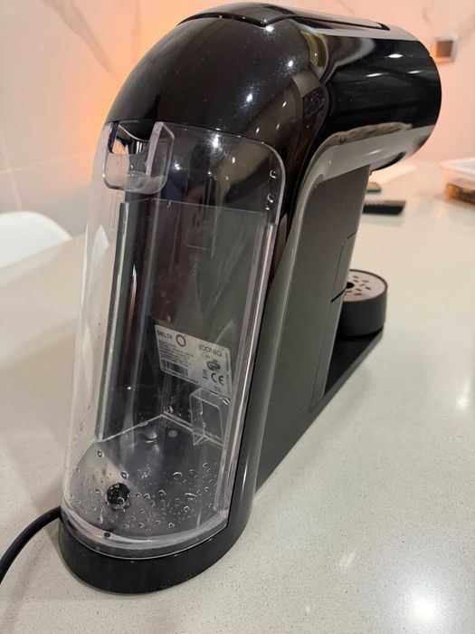Máquina de café delta q iqonic