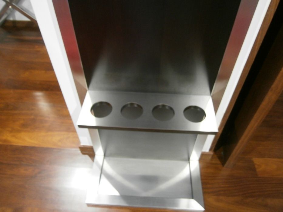 Bengali-style stool64729955897601121