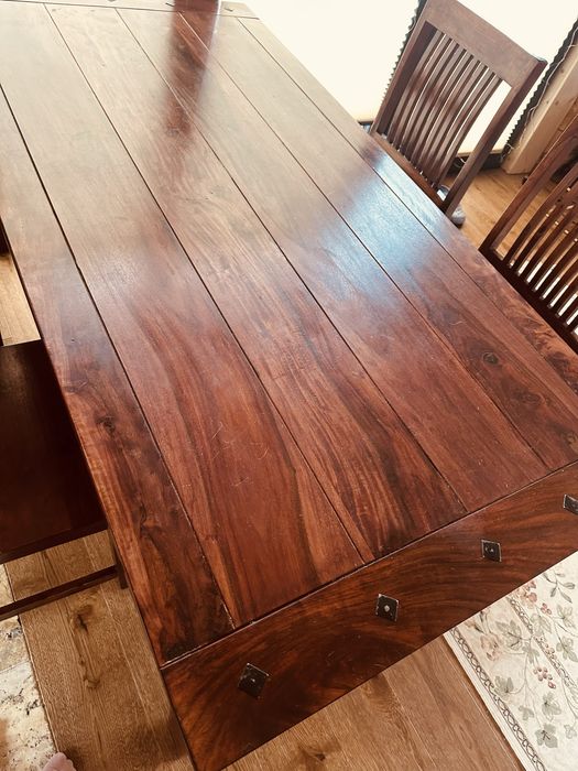 Stół drewniany i 4 krzesła