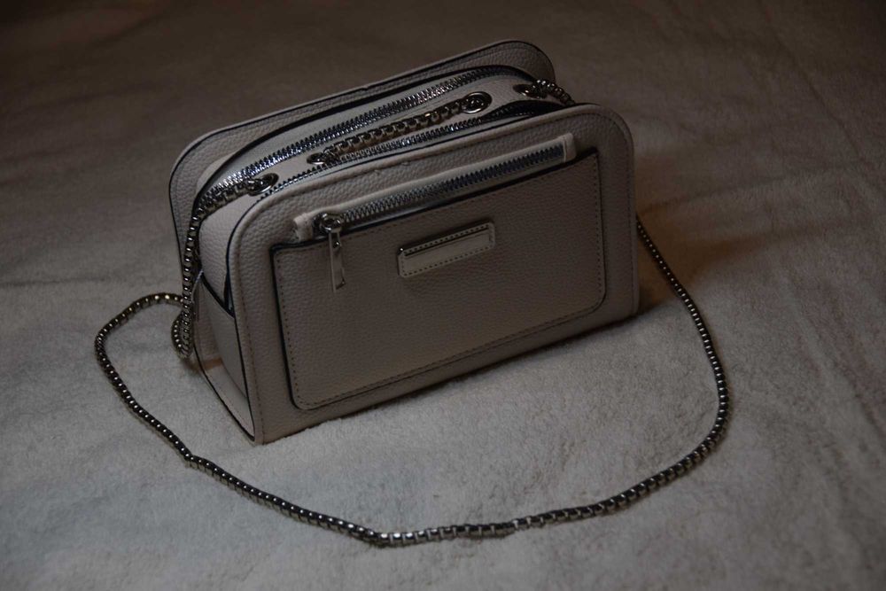 Bolsa Camera Bag Bege - Alça de Corrente Conversível (3 em 1)