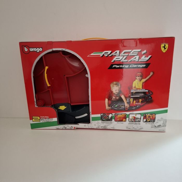 Parking Garaż Bburago Race & Play + 2 Auta Ferrari – Bardzo Dobry Stan