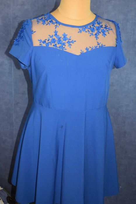 Piękna sukienka z siateczką_44